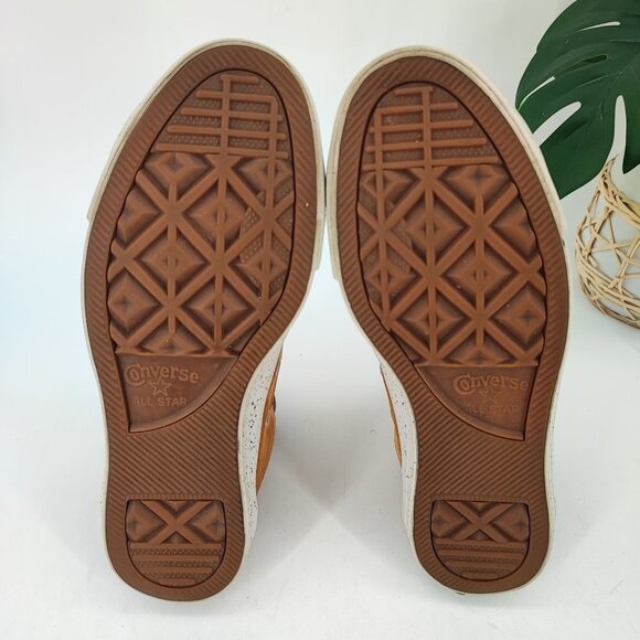 Converse Women’s Chuck Taylor All Star Brown Leather Boots Size 6.5 - Picture 8 of 8